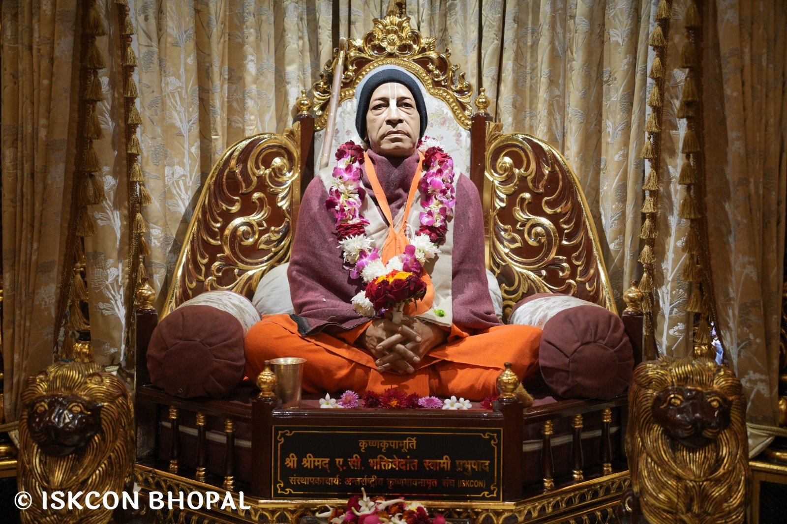 10-12-2025 Shringar (12)