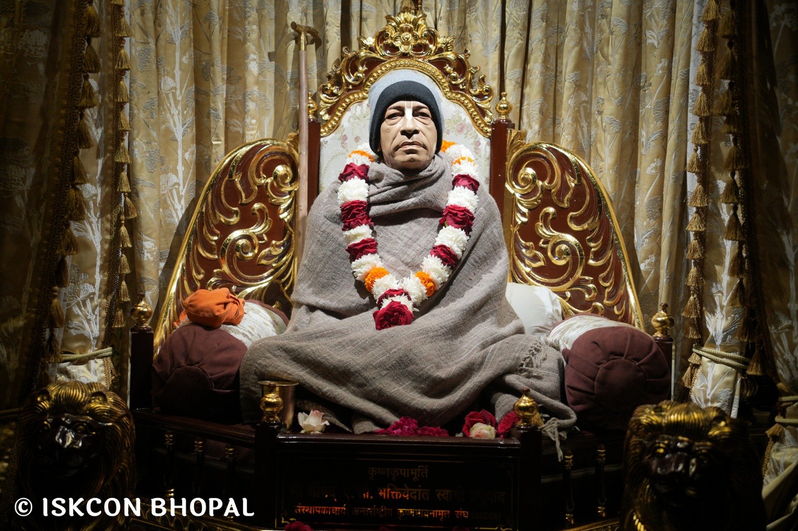 5c0b96d5-0e88-4424-94b3-e5f8ad45e18a