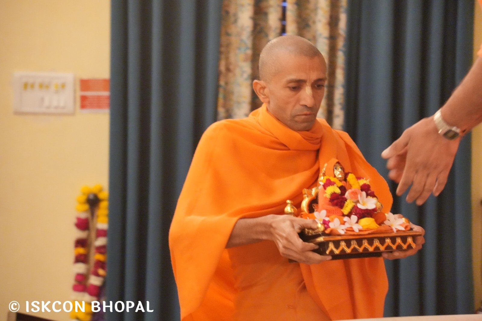 WhatsApp Image 2025-12-04 at 7.45.15 AM (2)