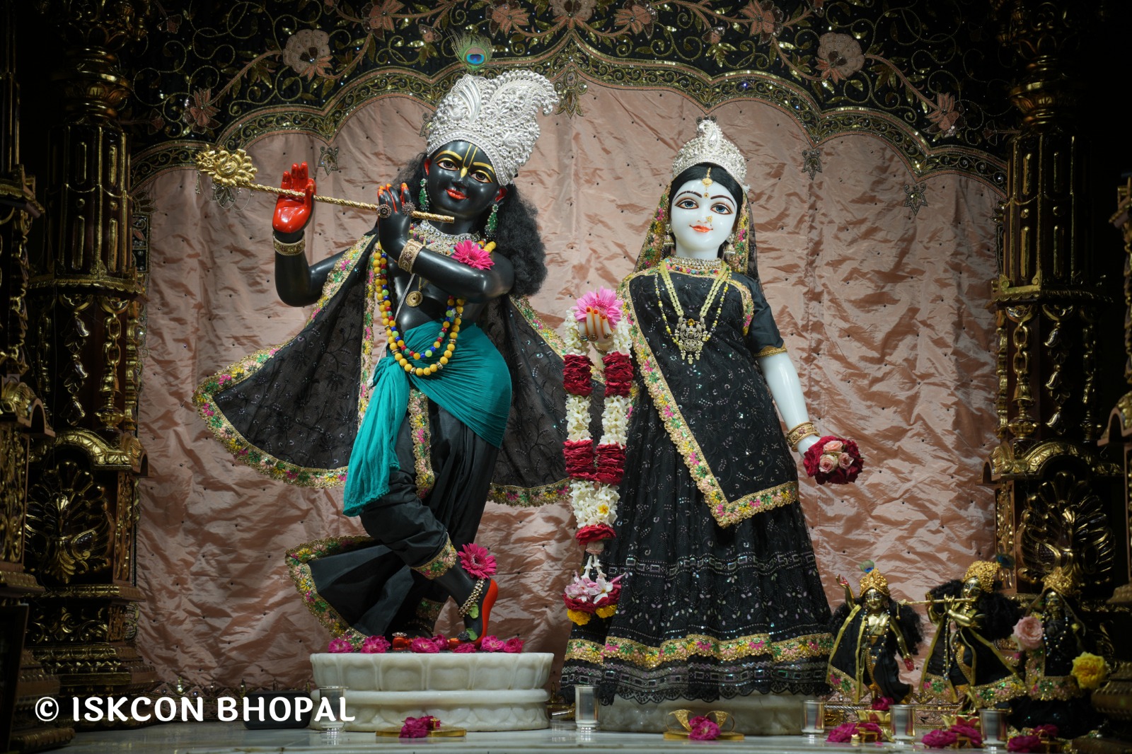 WhatsApp Image 2026-04-18 at 07.49.04