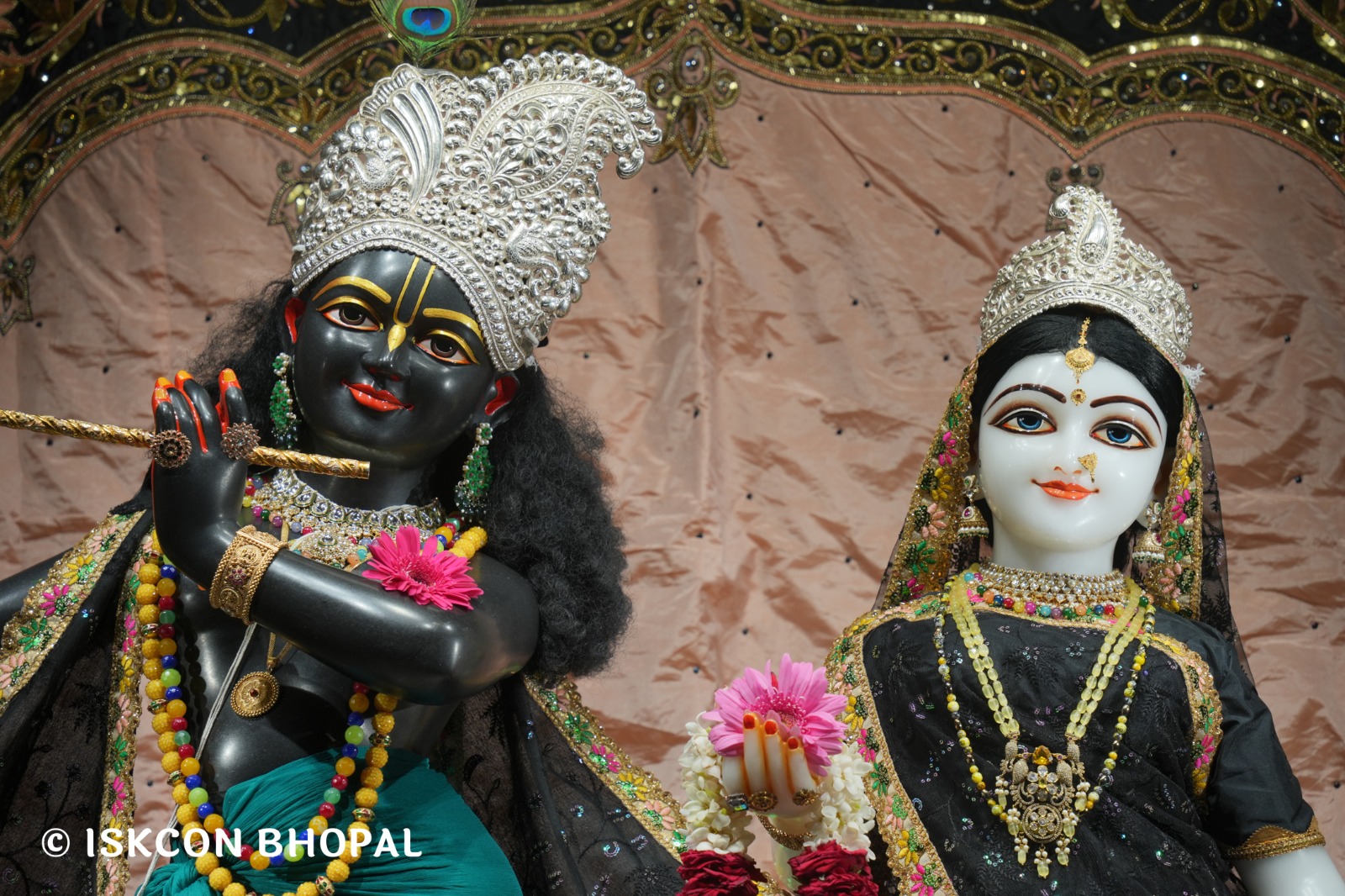 WhatsApp Image 2026-04-18 at 07.49.05